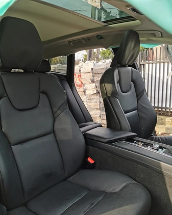 Volvo XC 60 cena 41900 przebieg: 20000, rok produkcji 2019 z Warszawa małe 254